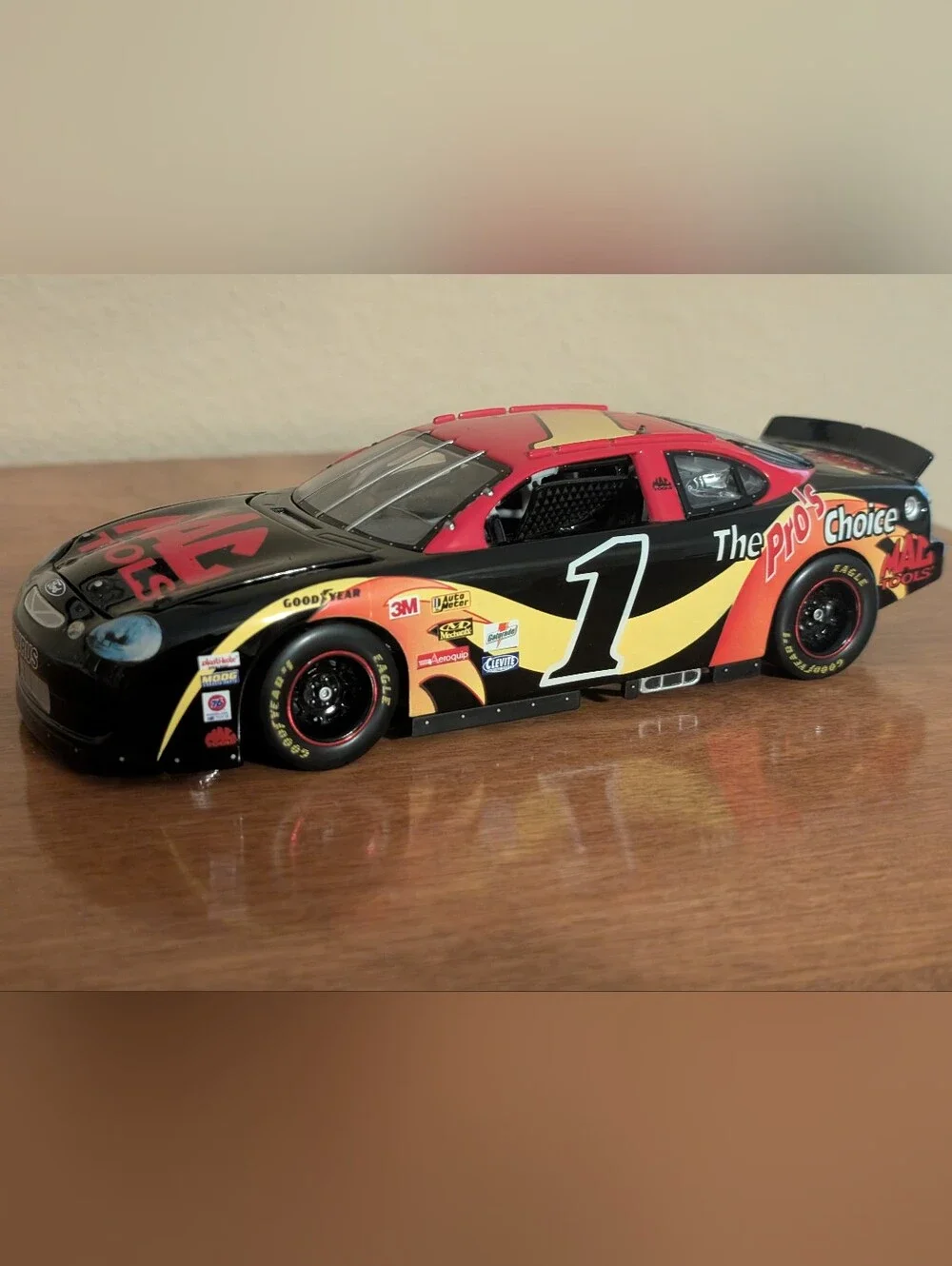 Mac Tools Ford #1, Collector's Club 1999 NASCAR Die-Cast Race Car